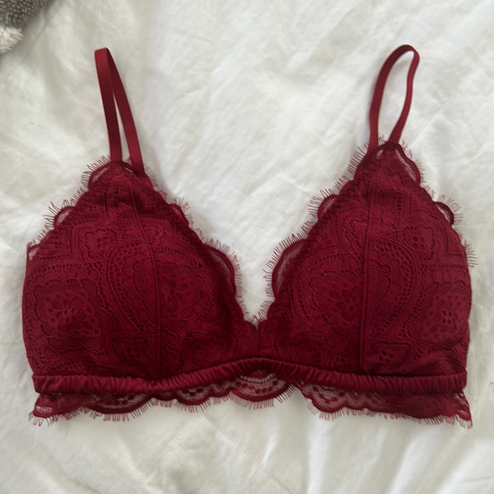 Gilly Hicks deep red padded bralette